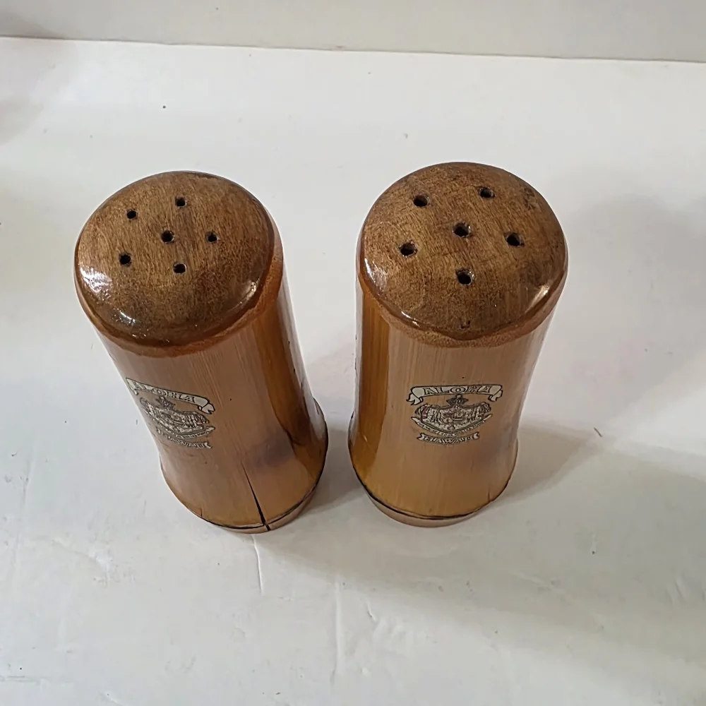 Vtg Bamboo Hawaii Salt Pepper Shaker Hawaii Souviner Set #287